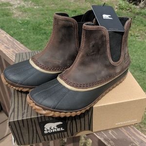 NWT Sorel Out N About Chelsea Boots